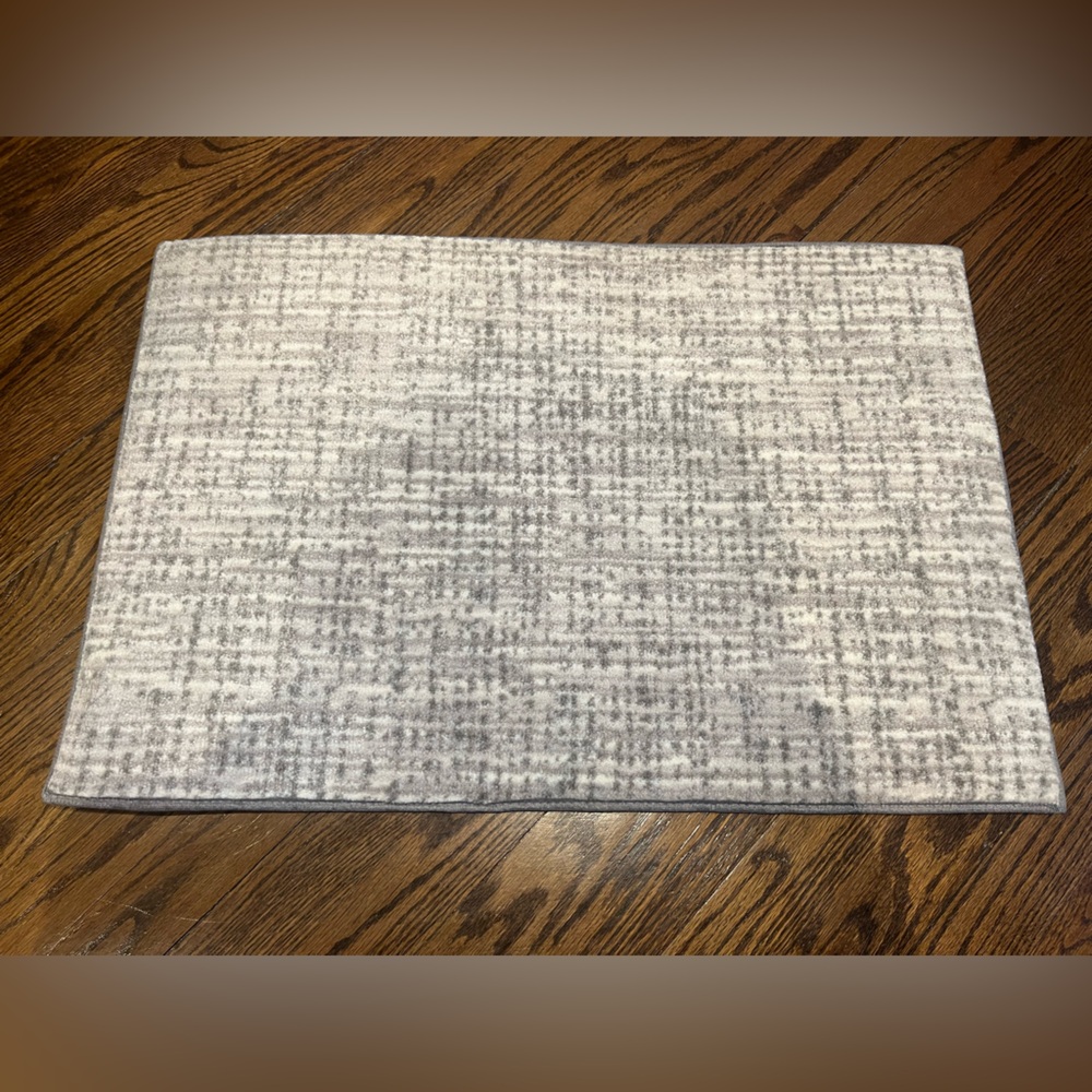 27.5 x 18.5 Elegant Gray Textured Rug/Carpet/Mat